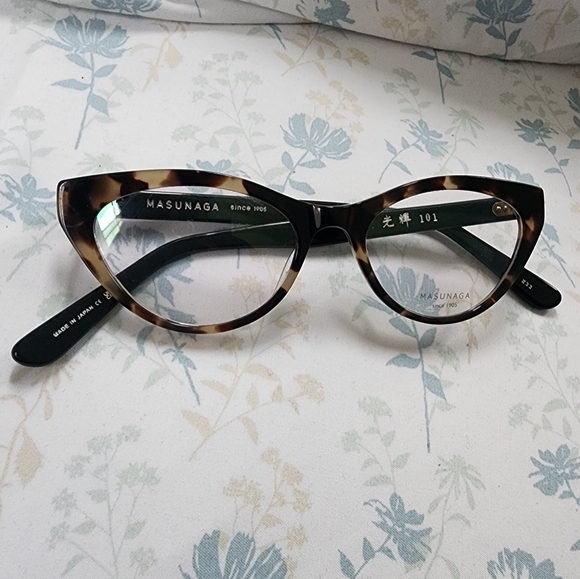 Masunaga luxury eyeglasses 🤓 - Picture 2 of 3